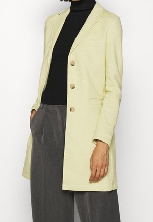 OPUS Manteau court - green