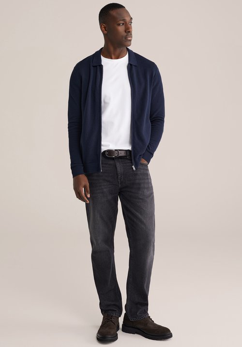 Cardigan Zippé BOSS Homme En Laine Vierge Avec Logo Brodé - Élégance Et Confort