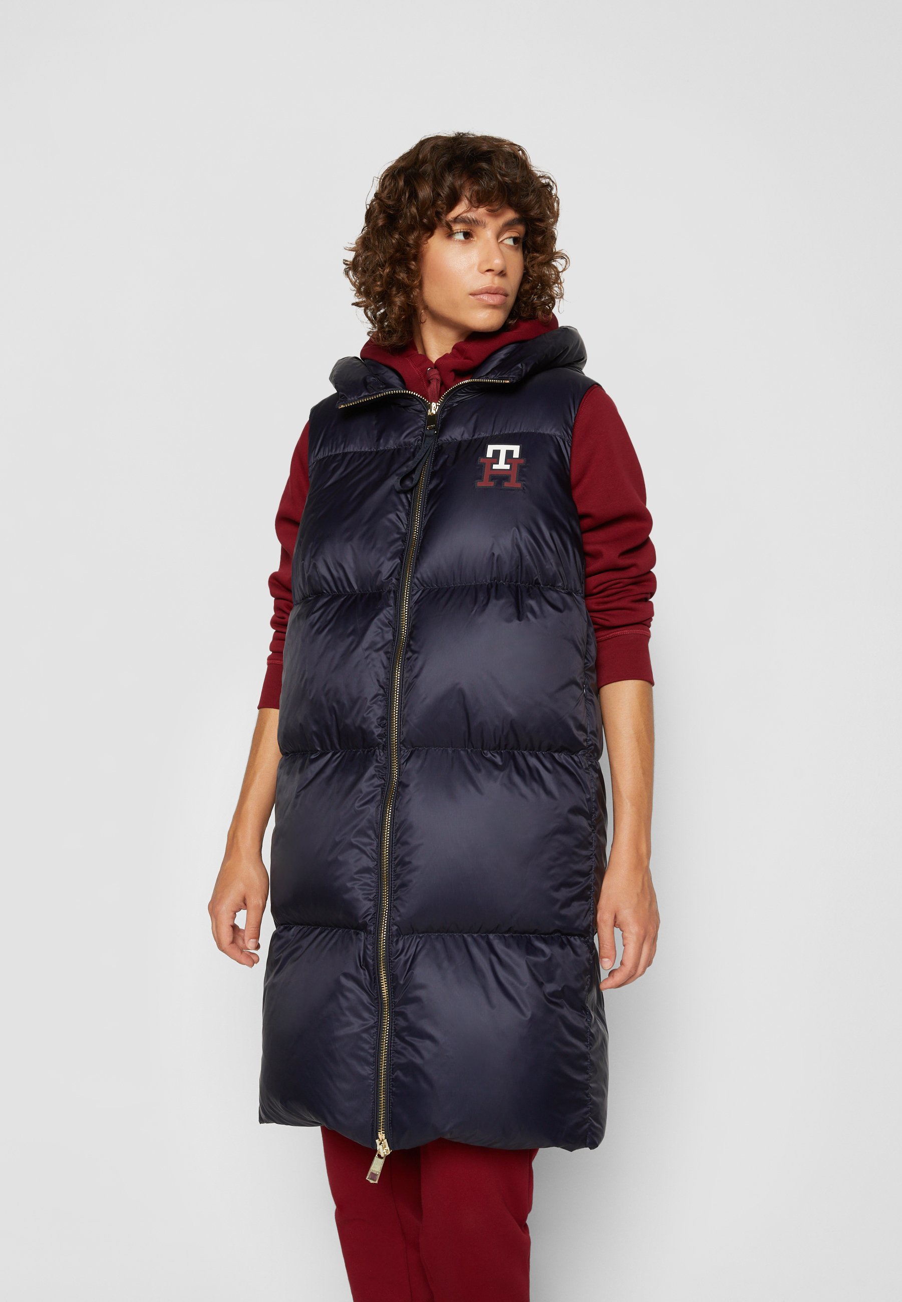 Tommy Hilfiger MONOGRAM BADGE VEST - Weste - desert sky/dunkelblau 