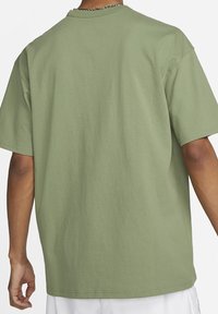 Nike Sportswear Jednoduché tričko - green