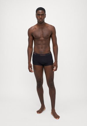 Calvin Klein Underwear HOLIDAY FASHION LOW RISE TRUNK 3 PACK - Calzoncillos - black