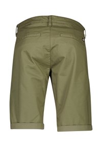 Olivgröna shorts i bomull med en mjuk textur, rullad fåll, bakfickor och en liten logotypetikett på sidan.