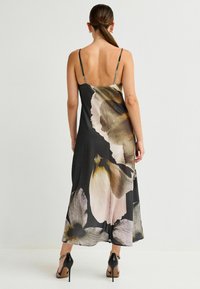 Next REGULAR FIT - Maksi suknelė - charcoal floral