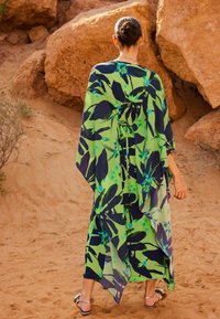 Next Maksikleit - green and navy floral