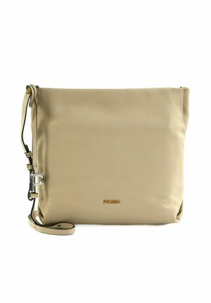 Sac à bandoulière rectangulaire en cuir beige avec une bandoulière réglable et un petit logo doré "PICARD" centré près du bas.