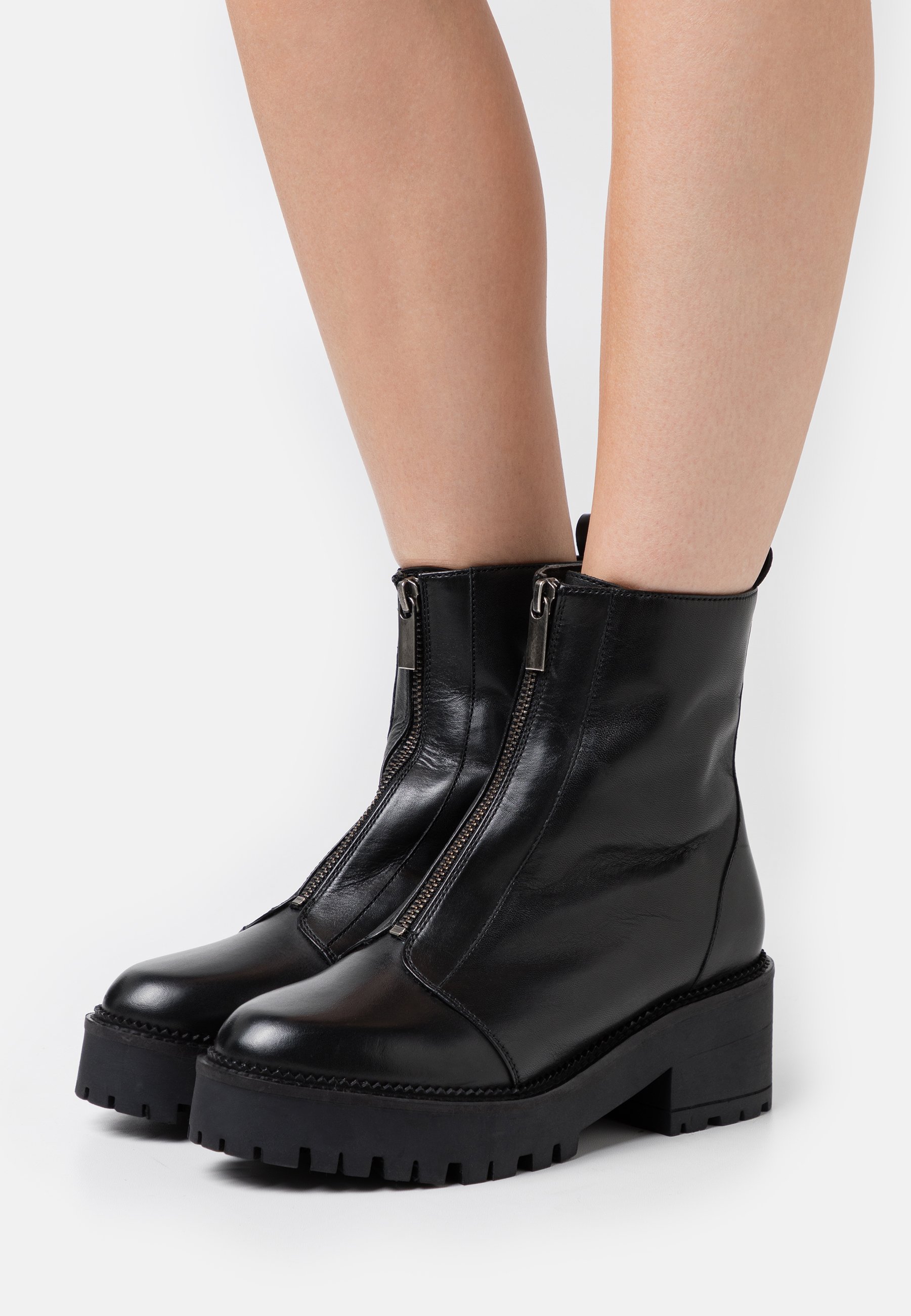 bottes filles noires