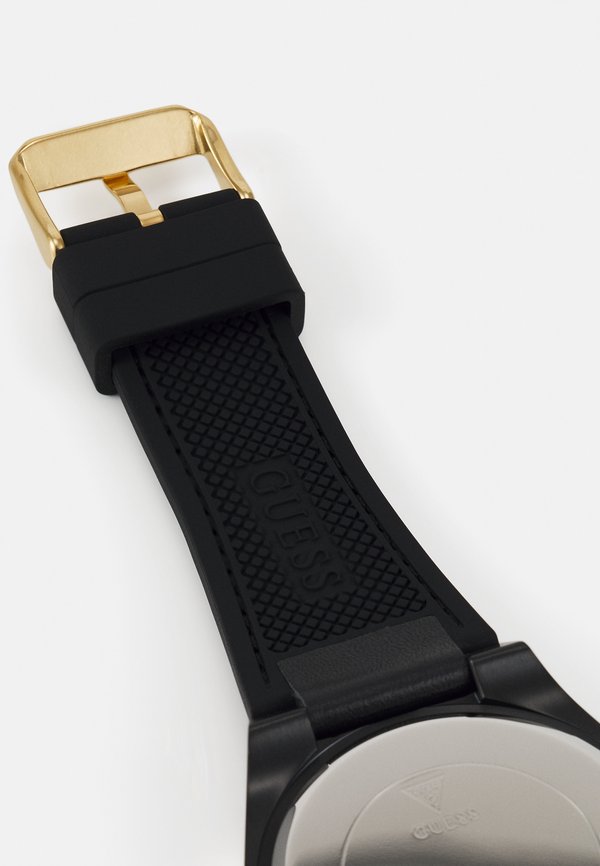 REIGN EXCLUSIVE - Watch2