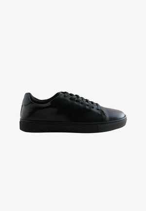 Next, Tenisky - black