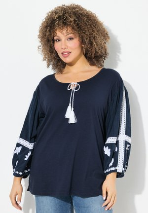 Ulla Popken TEXTURED EMBROIDERED LONG SLEEVE - Camicetta - marine