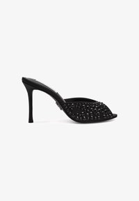 Sélectionné, black black