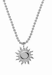 Zilveren halsketting met een zonnetje hanger, met een ronde centrale zone en stralende uitsteeksels. De kralenketting voegt textuur en detail toe.