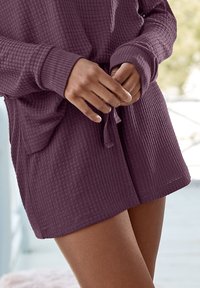 s.Oliver Šortky - bordeaux