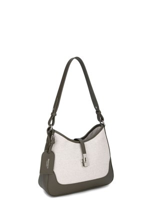 Schultertasche mit grauen Lederkanten, beigem Stoffkörper, silberner Schnalle, verstellbarem Riemen und einem Markenlederetikett.