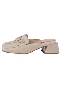 Cesare Gaspari Mules à talons - beige