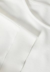 TATUUM SIMON - Basic T-shirt - off white