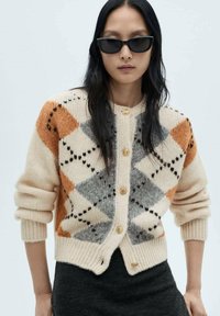Mango Cardigan - off-white