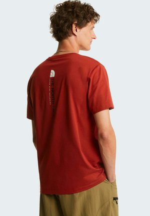 T-shirt con stampa - red