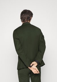 Michael Kors TRAVEL - Fato - green