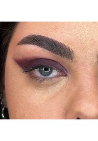 Layla Cosmetics TO INFINITY WATERPROOF&LONGLASTING PRIMER + EYESHADOW - Ombretto - 5 cynical