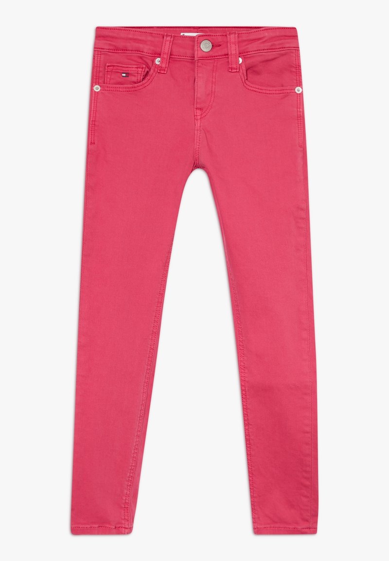 Jeans de denim rosa con un corte ajustado, que cuentan con cinco bolsillos, un cierre delantero con botón y detalles de costura sutiles.