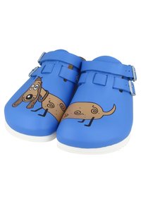Blaue Clogs mit einem Cartoon-Hundedesign, das braune und schwarze Akzente aufweist. Aus glattem Material gefertigt, mit zwei verstellbaren Riemen.