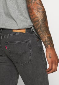 Levi's® 501 - Calças de ganga de perna direita - parrish
