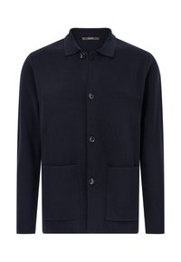 Tumši zils džemperis, kas izgatavots no mīksta auduma, ar apkakli, sešiem pogām un divām priekšējām kabatām, ar gludu tekstūru un pielāgotu piegriezumu.