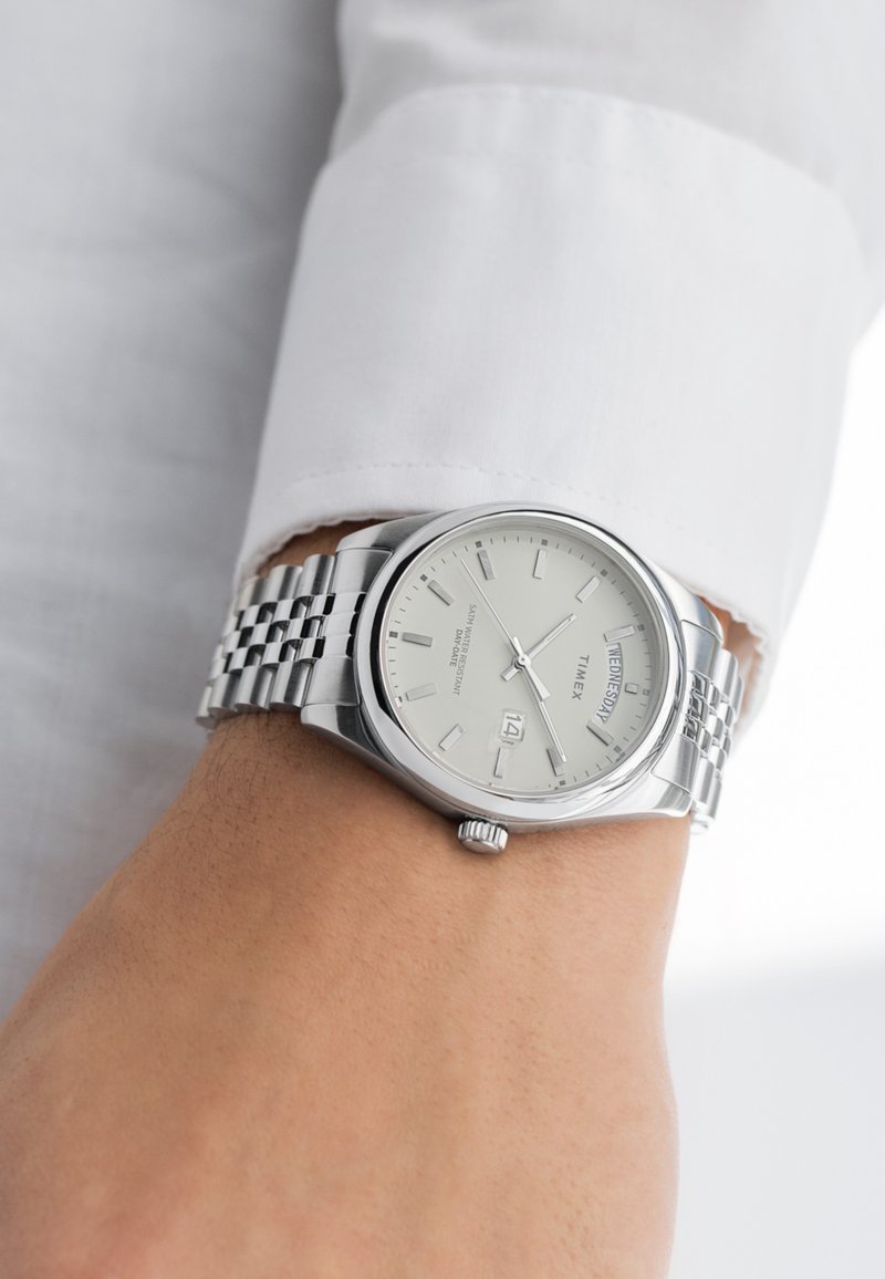 Orologio Timex Main Street Donna 25mm | Quadrante Madreperla E Bracciale Expander Argento