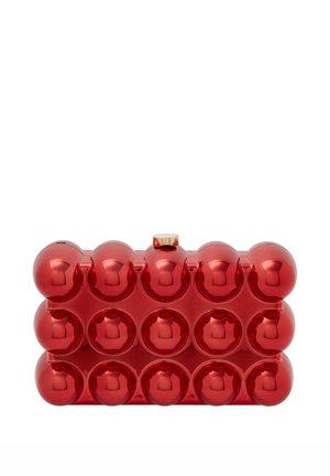 Rød akryldron clutch med afrundede former og en blank finish. Toppen har et lille guldlås til lukning.