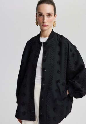 FLORAL LACE - Bomber stiliaus striukė - black