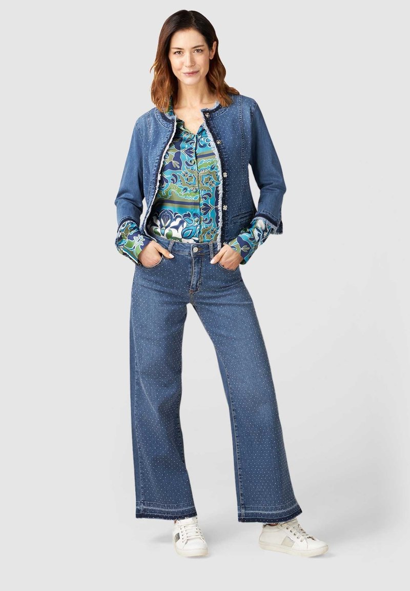 Oltre CON BORCHIETTE Giacca di jeans blu Zalando.it