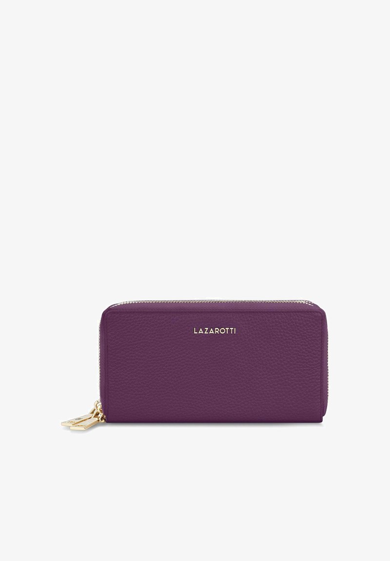 Cartera de cuero morado con textura de grano, cremallera dorada y el nombre de la marca "LAZAROTTI" grabado en la parte frontal. Forma rectangular.