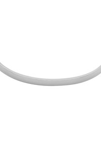 Bracciale in metallo con superficie liscia e lucida. Presenta una forma curvata e una finitura argentata brillante. Nessun motivo o decorazione.