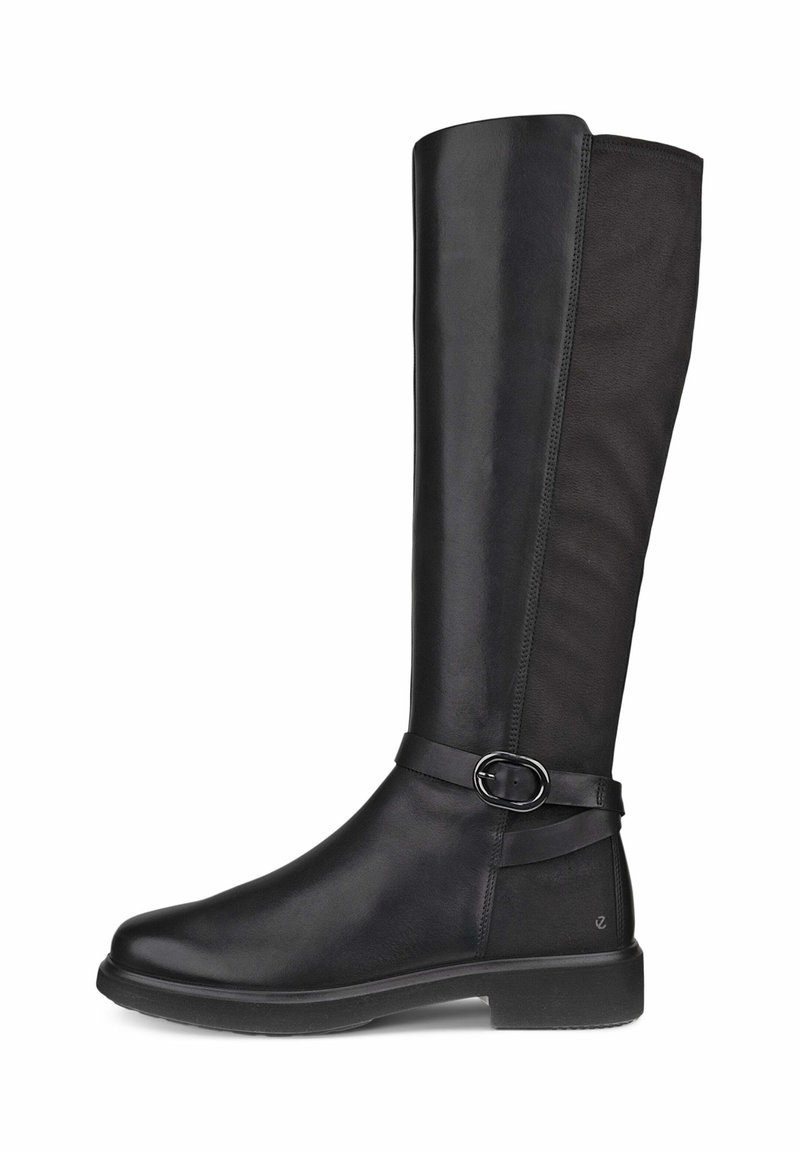 Stivale in pelle nero al ginocchio con tacco basso e fascia decorativa laterale con fibbia ovale in argento.