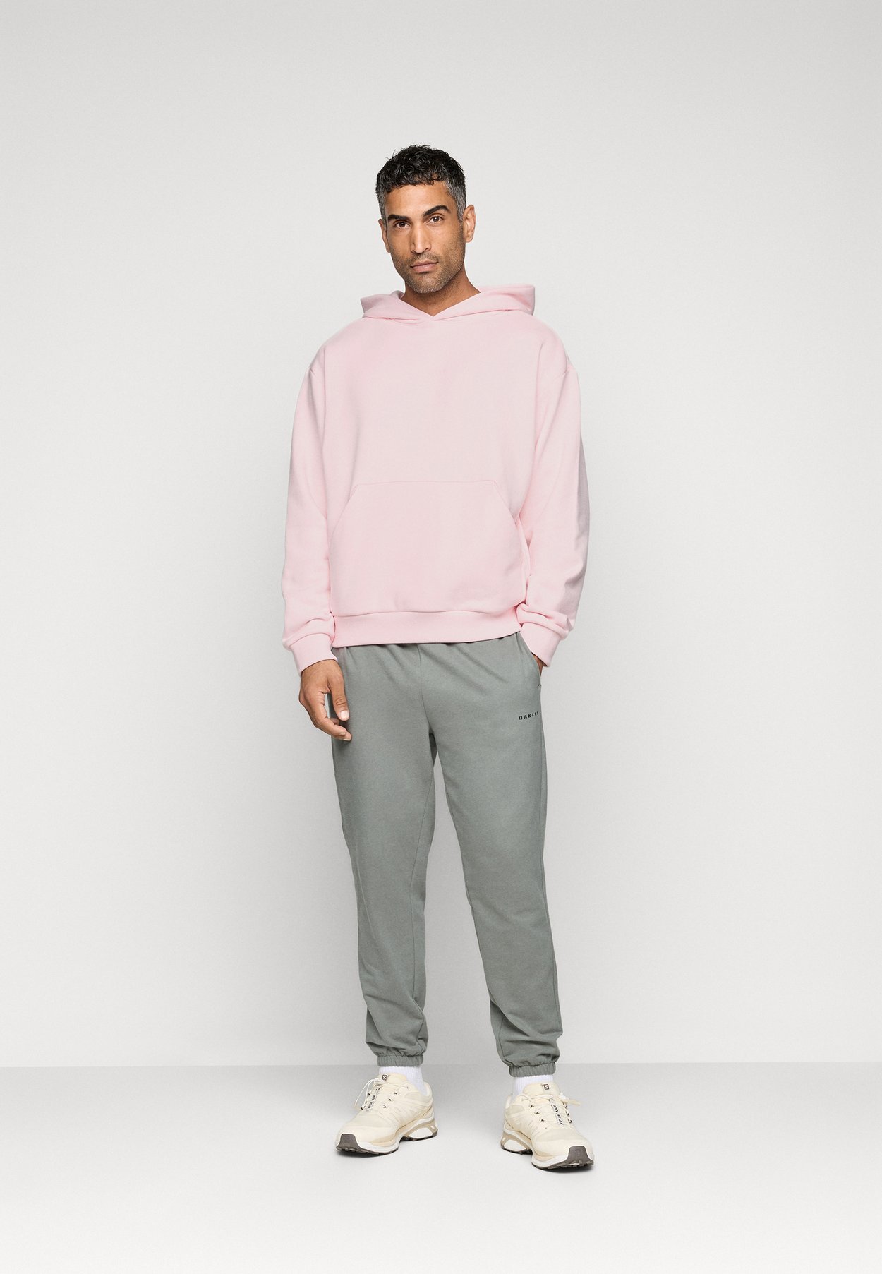 Kapuzenpullover