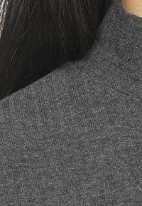 ONLY Petite Sweter
