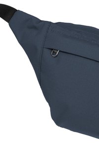 Sac banane en tissu bleu marine avec sangle réglable noire et tirette de fermeture éclair visible sur la poche avant.