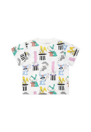 Biała koszulka z krótkim rękawem, ozdobiona kolorowymi kreskówkowymi królikami i kapeluszami, wesołymi wzorami w różnych odcieniach zieleni, żółci, różu i niebieskiego.
