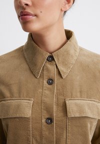 Marc O'Polo JACKET SHIRT DETAILS SLIGHTLY CROPPED - Skraistė  - soft mocca
