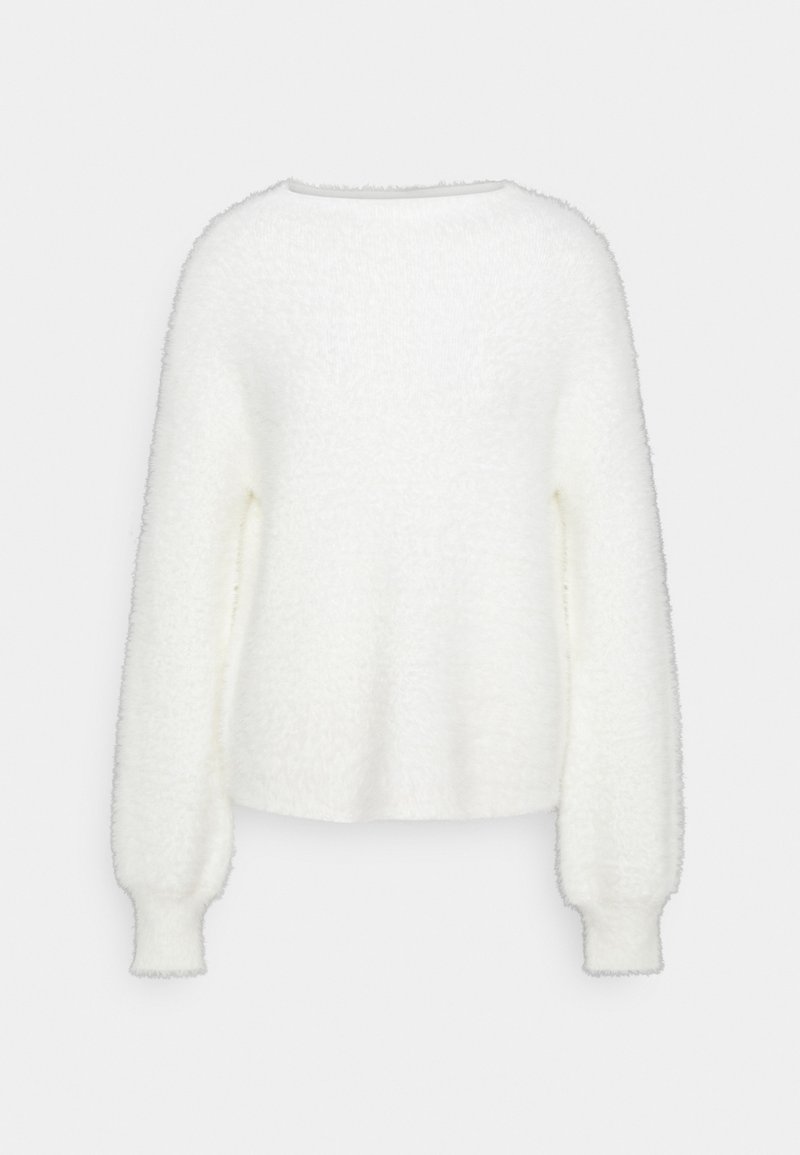 Weißer, flauschiger Pullover mit langen, ballonförmigen Ärmeln und einem runden Halsausschnitt. Er hat eine weiche Textur und einen verkürzten Saum. Keine sichtbaren Muster oder Beschläge.