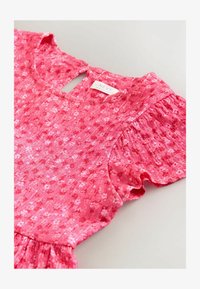 Ikke valgt, pink ditsy