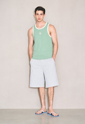 Next, REGULAR FIT - GRAPHIC EDIT VEST - Débardeur - green