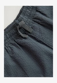 Non selezionato, charcoal grey