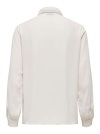 Vue de dos d'une chemise en soie crème à manches longues avec un col classique et des poignets boutonnés.
