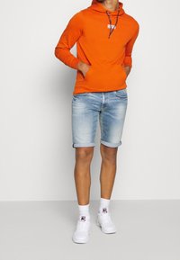 Tommy Jeans Jersey con capucha - orange