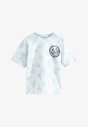 Tricou din bumbac cu mânecă scurtă, în nuanță de albastru deschis cu model tie-dye, având un grafic cu fața zâmbitoare de culoare neagră pe partea stângă a pieptului.