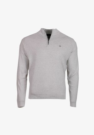 Lysegrå pullover-sweater med kvartlynlås og ribbekanter. Har et tekstureret strikkemønster og lille logo på brystet.