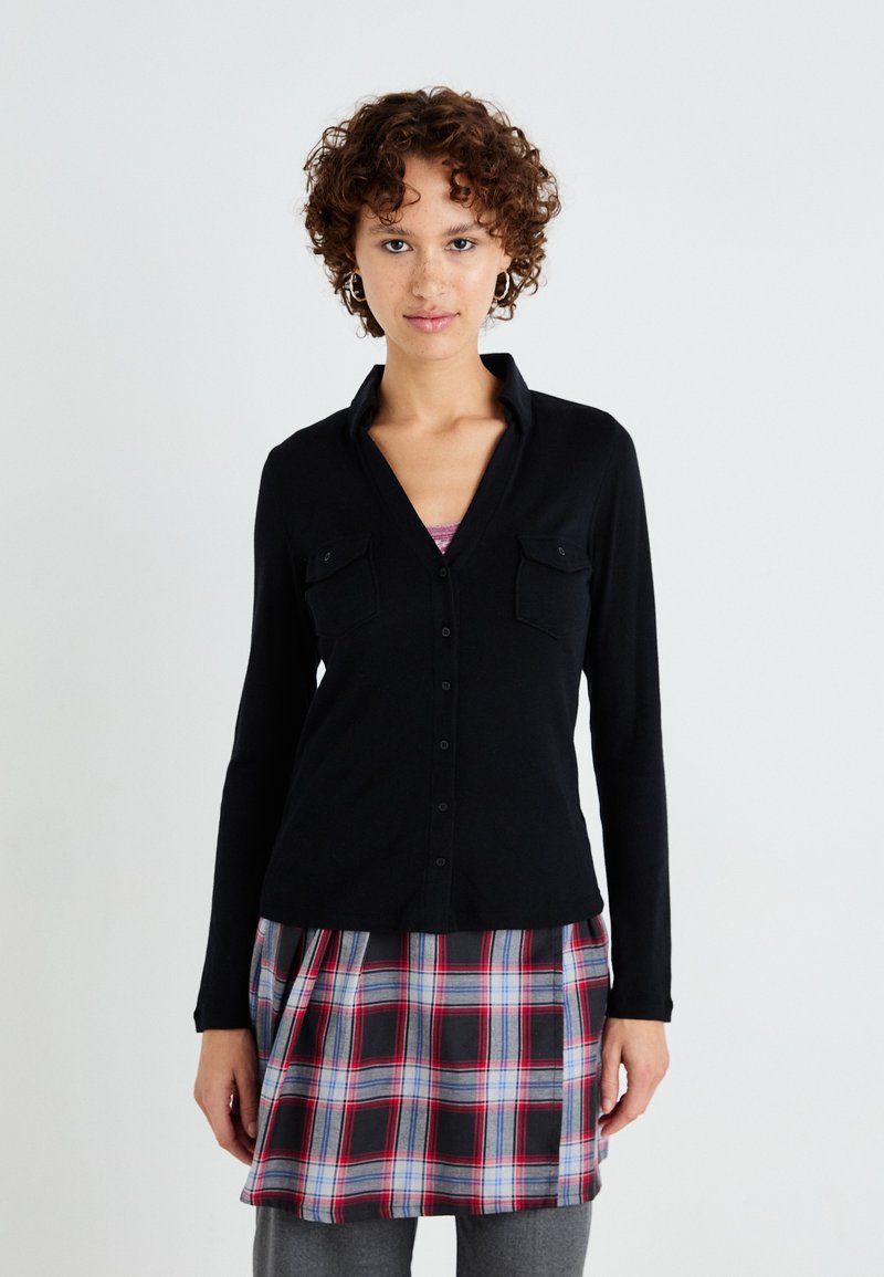 GAP Camicia A Dolcevita Con Scollo A V, Maniche Lunghe, Morbida Maglia In Jersey Di Cotone, Donna, Colore Nero, Taglie Comode