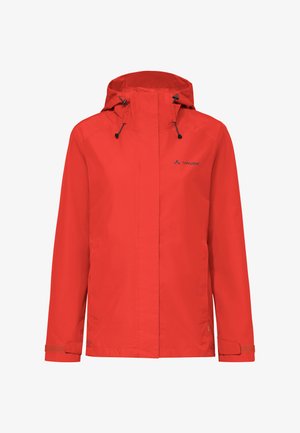 Giacca impermeabile rossa con cappuccio, coulisse regolabili e polsini con chiusura a velcro, con piccolo logo Vaude sul petto.