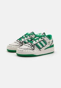 adidas Originals MINECRAFT FORUM UNISEX - Sneakers low - core white/green/core black